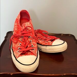 Women’s Converse Salmon - Orange sneakers Size 7